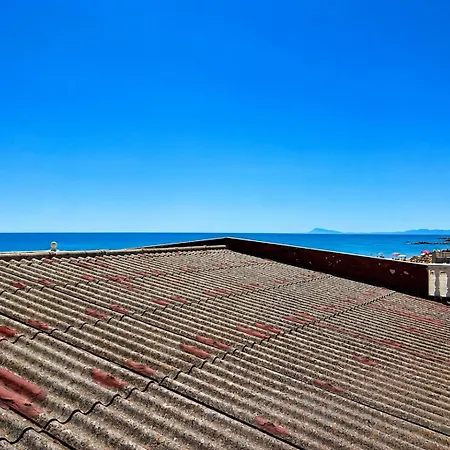 Guest house Vacansis De A Primera Linea De Playa En *