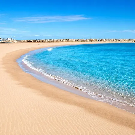 Vacansis De A Primera Linea De Playa En *